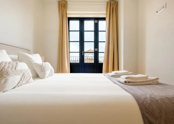 Art Deco 41 Luxury Downtown Metro Ac Daire